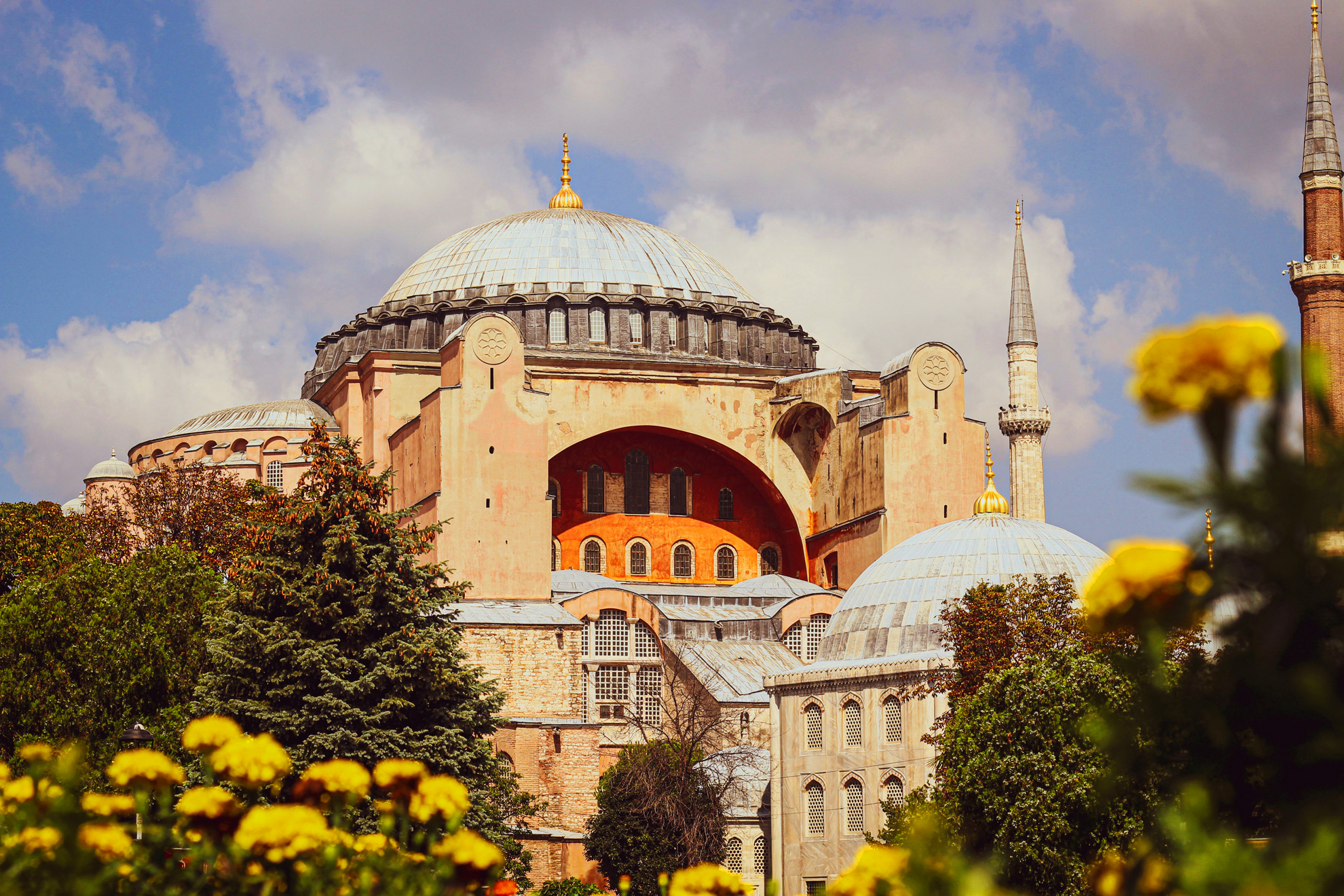 Истанбул и Пеещите фонтани - Света София, Истанбул, Турция - Hagia Sophia, Istanbul, Turkey